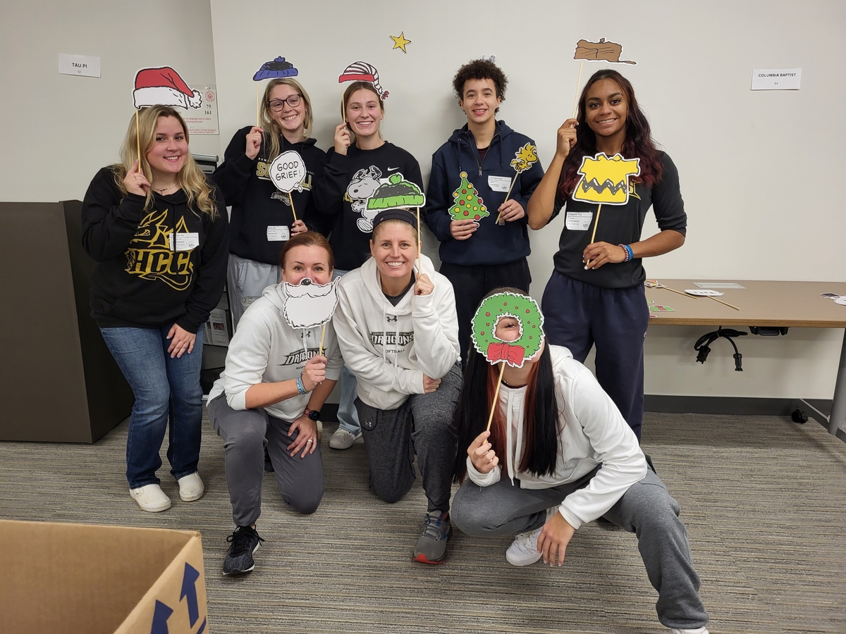 photo of project holiday volunteers