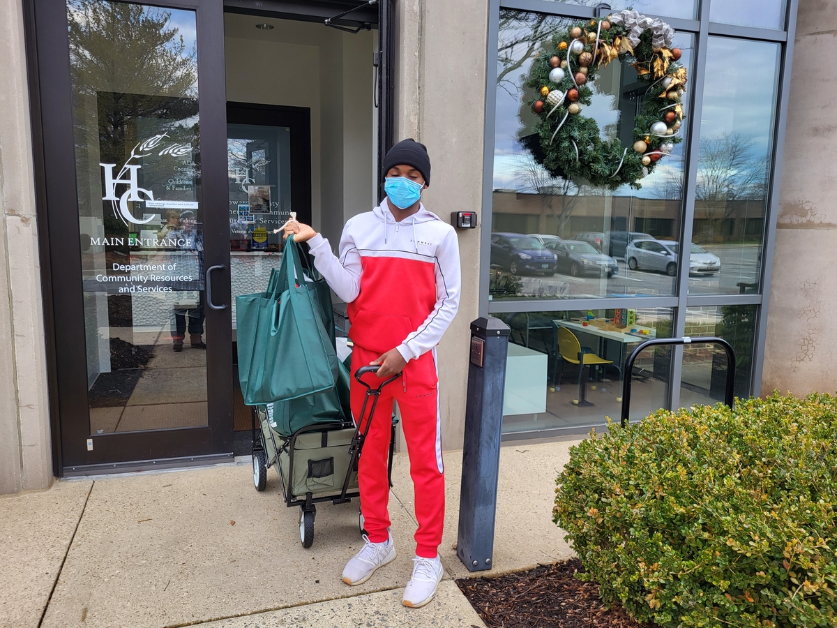 photo of project holiday volunteers