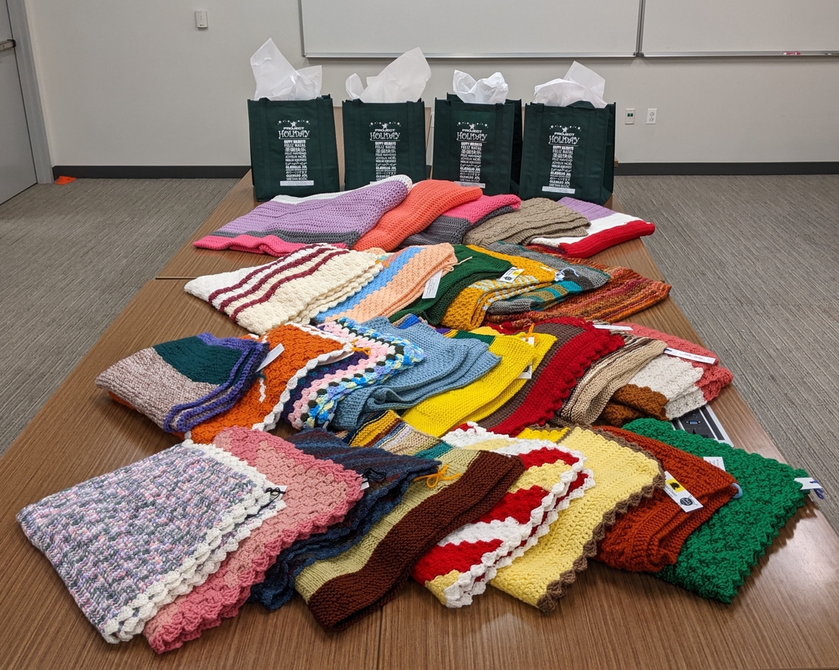 photo of project holiday volunteers