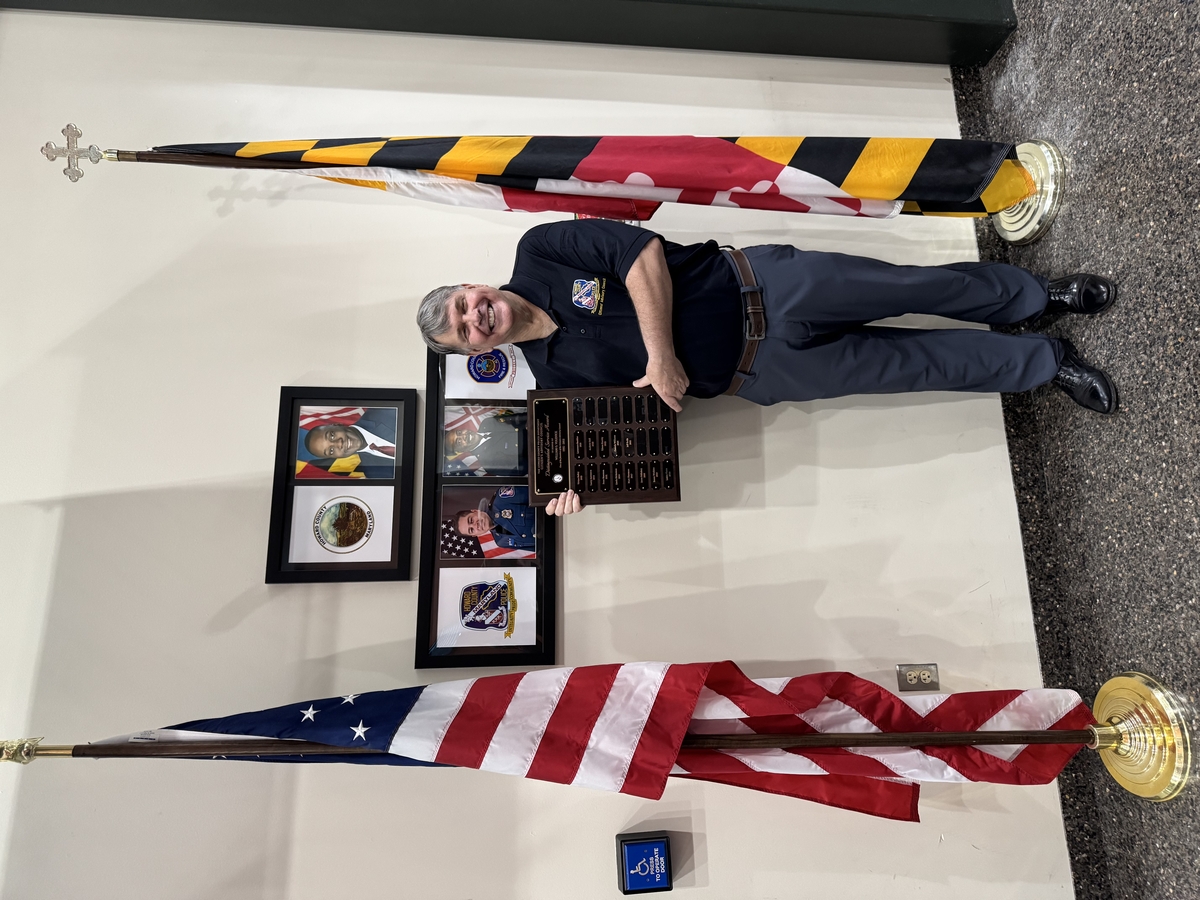 Jeff Kulik receiving the 2025 CAC Award